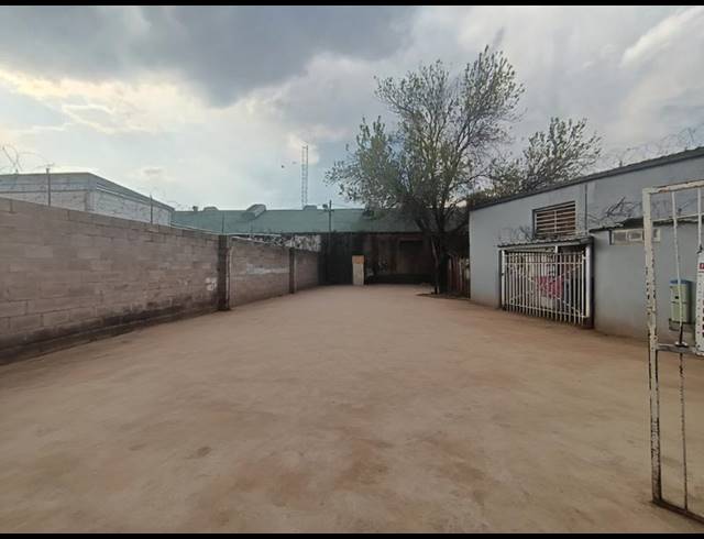 BUSINESS FOR SALE IN QUEENSTOWN CENTRAL